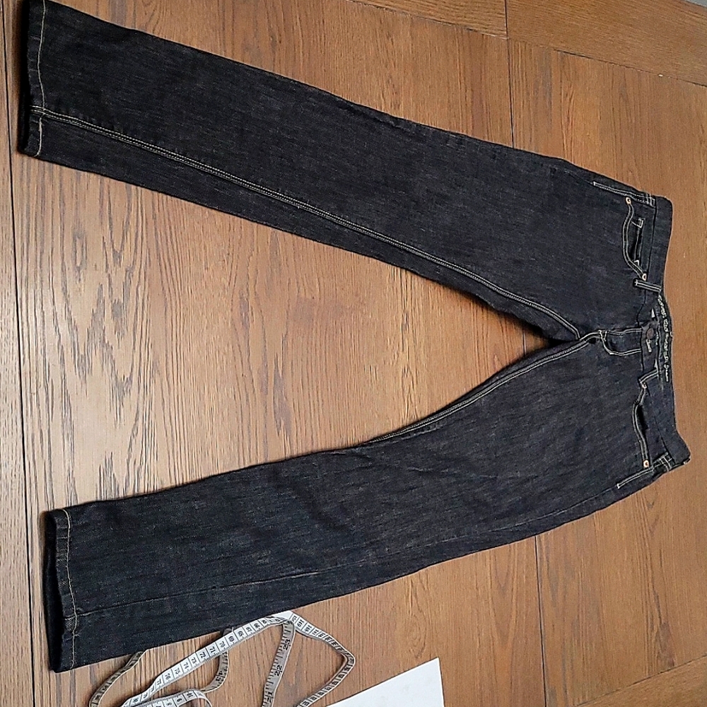 Levi 421 size 5/27